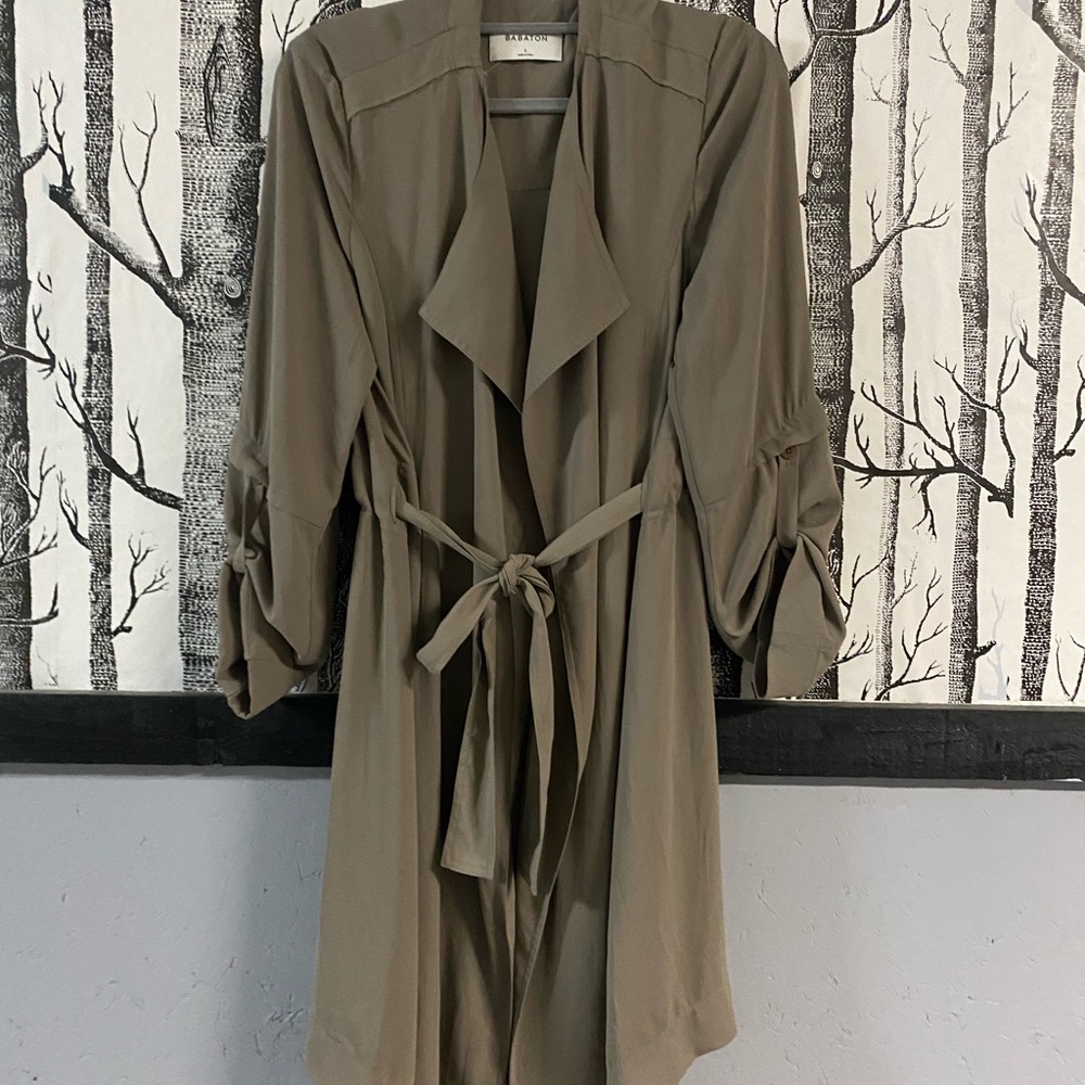 Elegant Khaki Babaton tie smock